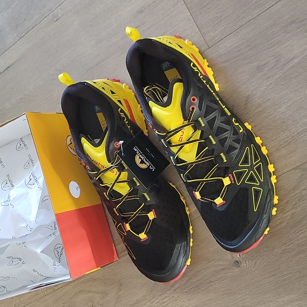 La Sportiva Mens Bushido II trail running shoes